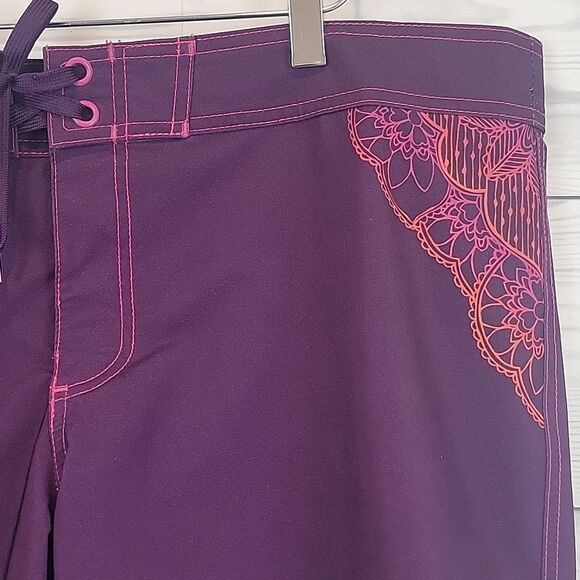 Prana Makenna Purple Board Shorts with Pink Accents Womens Size XL - Picture 2 of 12